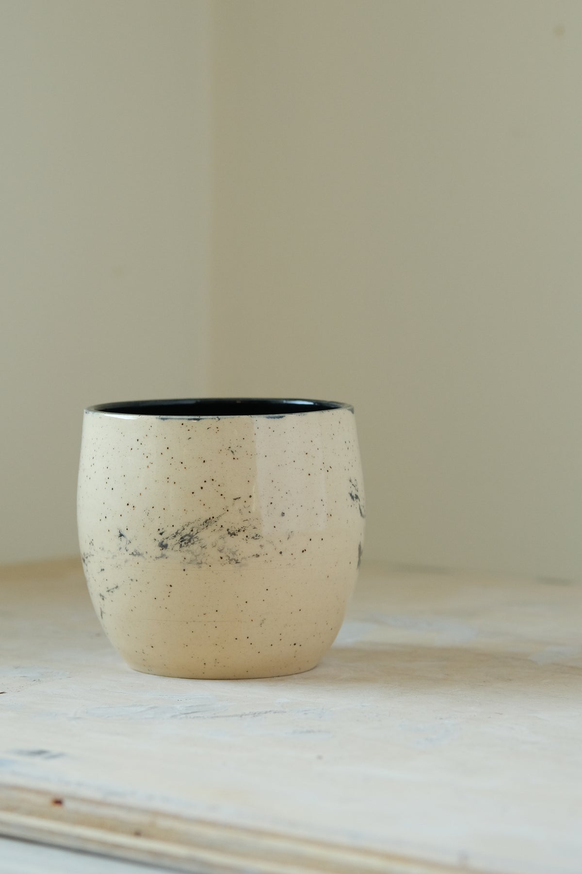 Abstract Tumbler